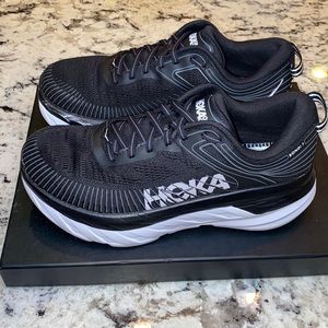 Hoka One One Bondi 7 Size 8.5 (D)